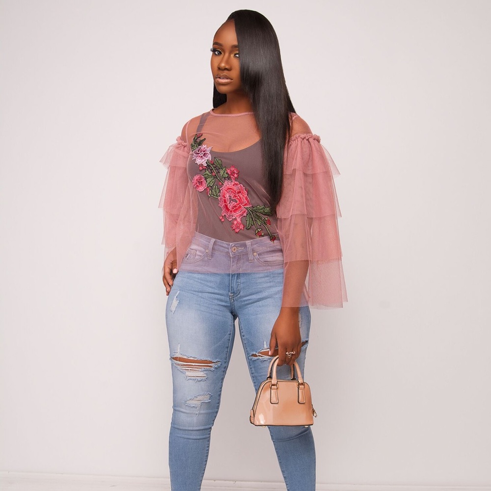 See through flower blouse with bubble sleeves